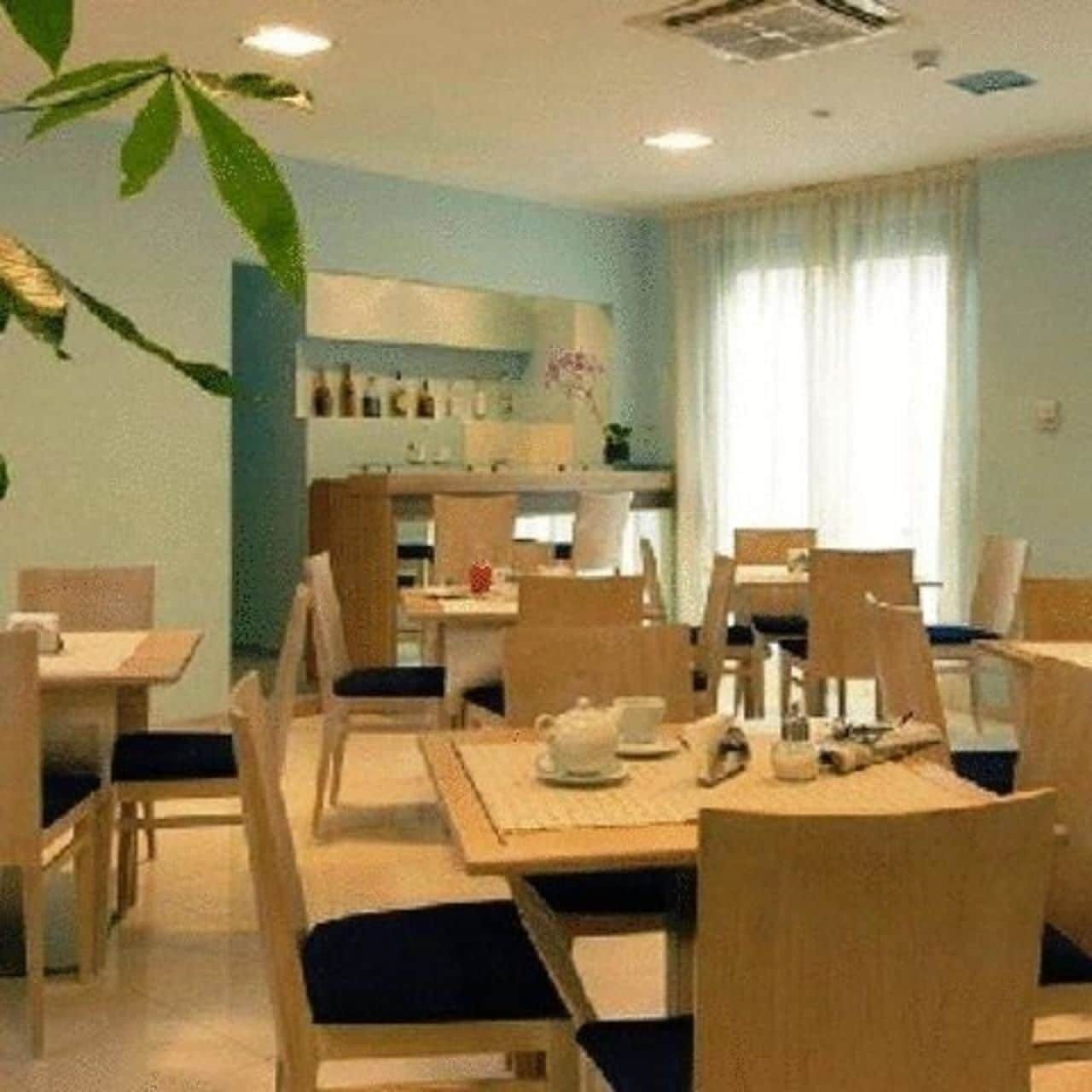 צ'יביטאנובה מארקה Hotel Chiaraluna מראה חיצוני תמונה